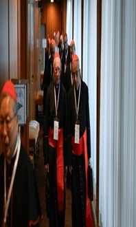 Deux cardinaux ne participeront pas au conclave pour des raisons de santé